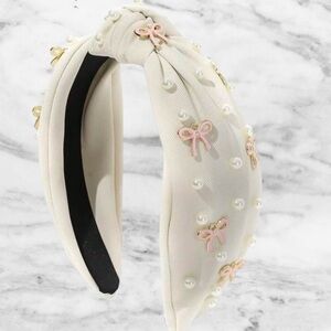 Brand New - off white headband with pearls and bows